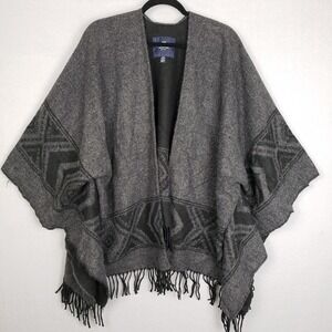 American‎ Eagle One Size Fringe Poncho Wrap Sweater Gray Black Southwestern Boho